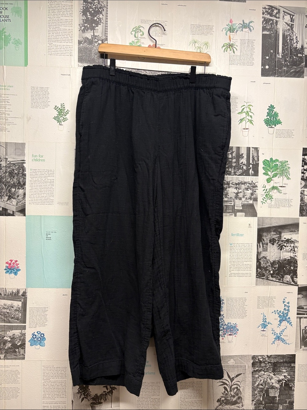 Old Navy Black Wide-Leg Elastic Waist Pants